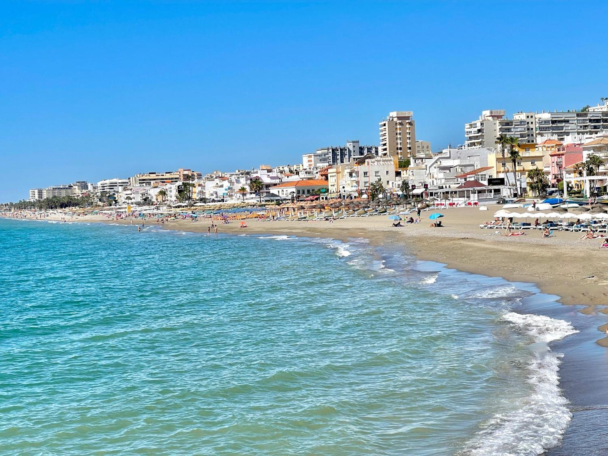 Gorgeous Apartment At The Sea In La Carihuela! Torremolinos Bagian luar foto