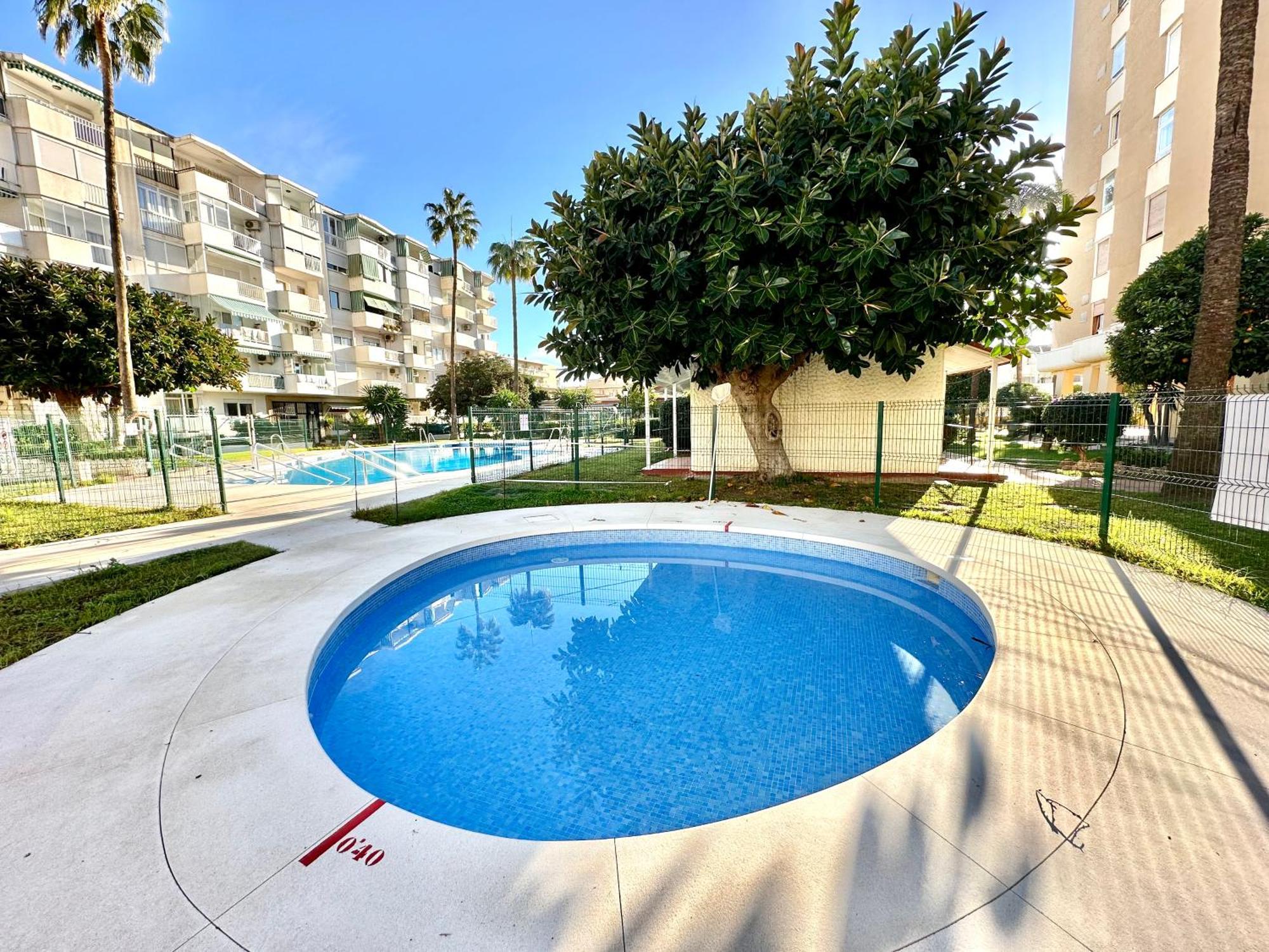 Gorgeous Apartment At The Sea In La Carihuela! Torremolinos Bagian luar foto