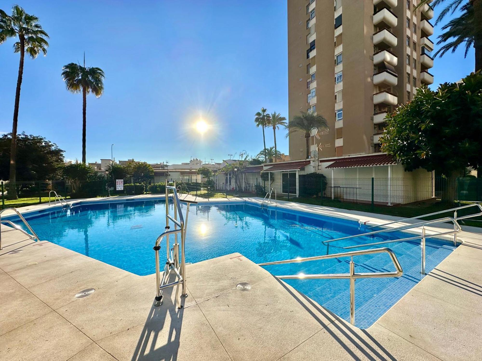 Gorgeous Apartment At The Sea In La Carihuela! Torremolinos Bagian luar foto