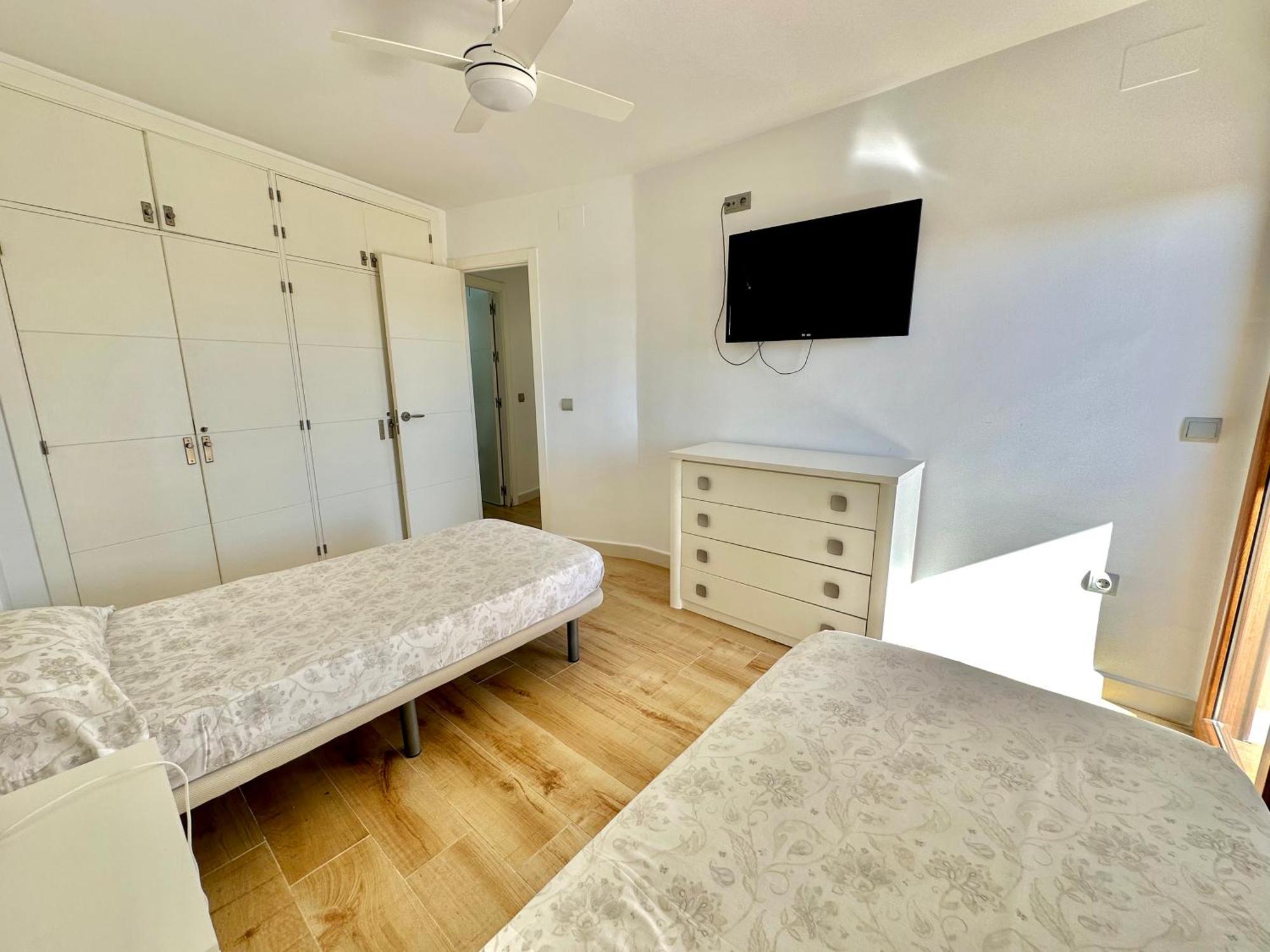 Gorgeous Apartment At The Sea In La Carihuela! Torremolinos Bagian luar foto